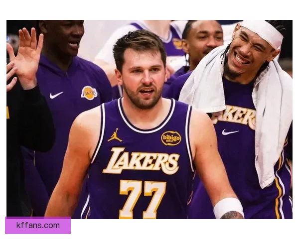 雷迪克：东契奇若持续当前表现本赛季有望赢得MVP 他是球队进攻核心